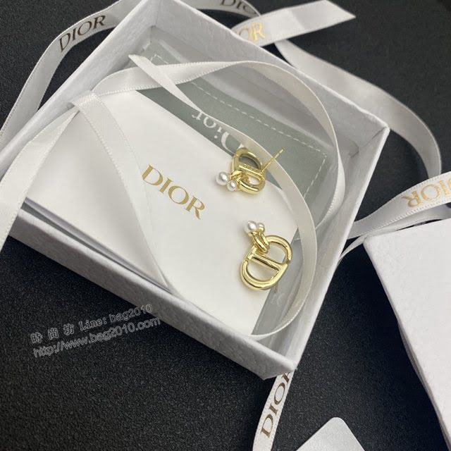 Dior飾品 迪奧經典熱銷款CD字母金色吊墜鑲嵌珍珠耳環耳釘  zgd1500